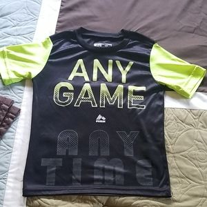 Boys size 4 RBX short sleeve shirt